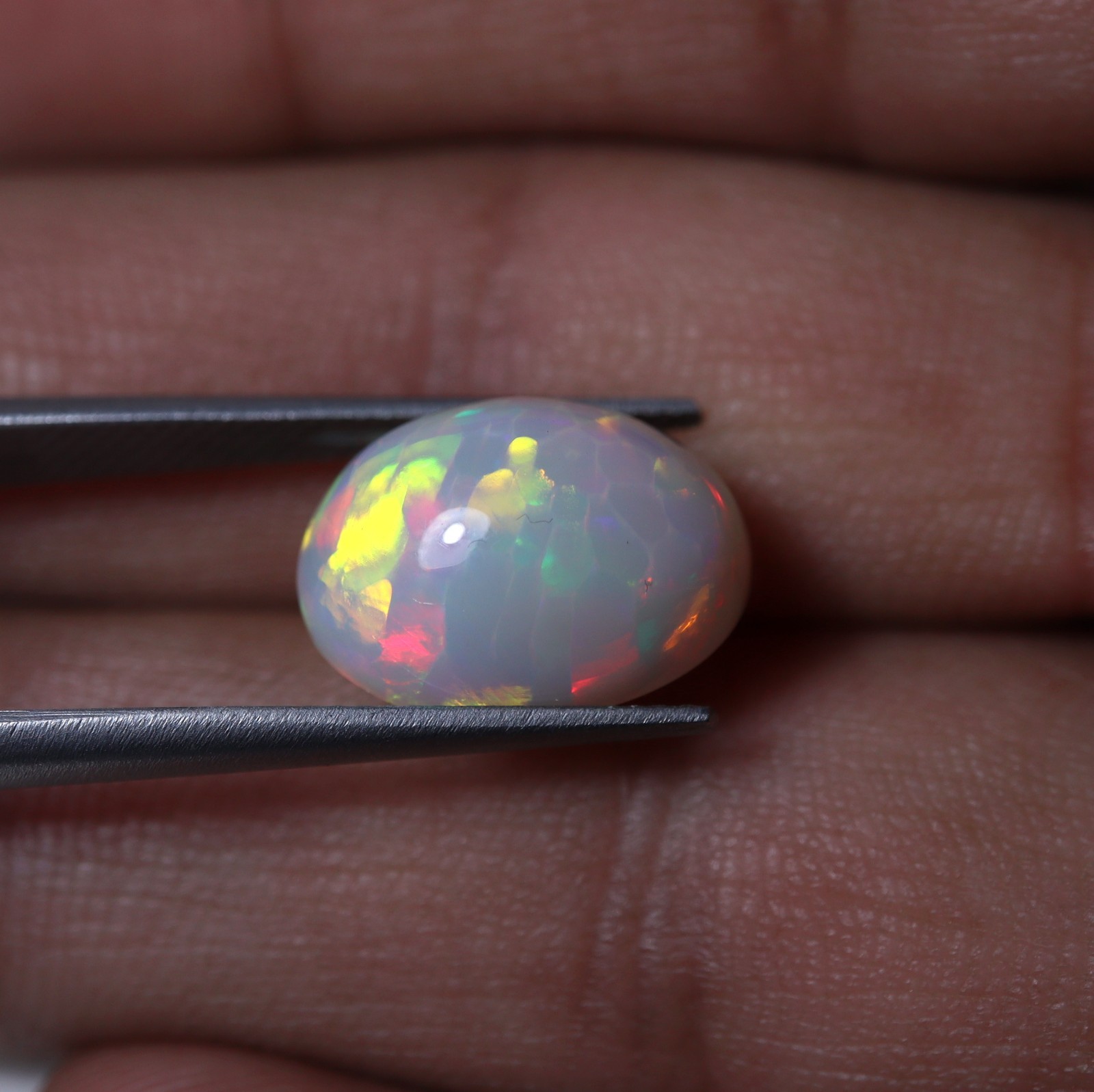 6 Cts 14.6×10.8 MM Natural Honeycomb Multi Fire Ethiopian Opal Oval Cabochon