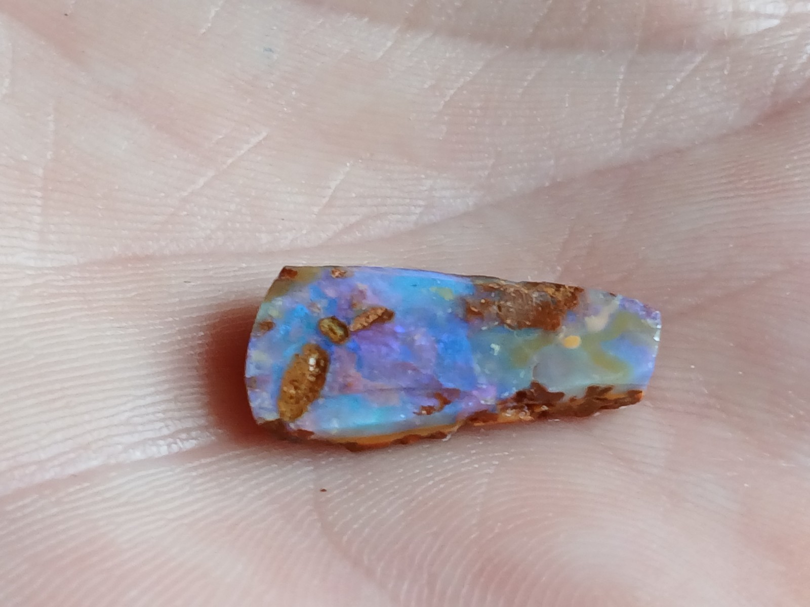 Australia Boulder Opal Unknown Field R2058 Specimen 3 Carat