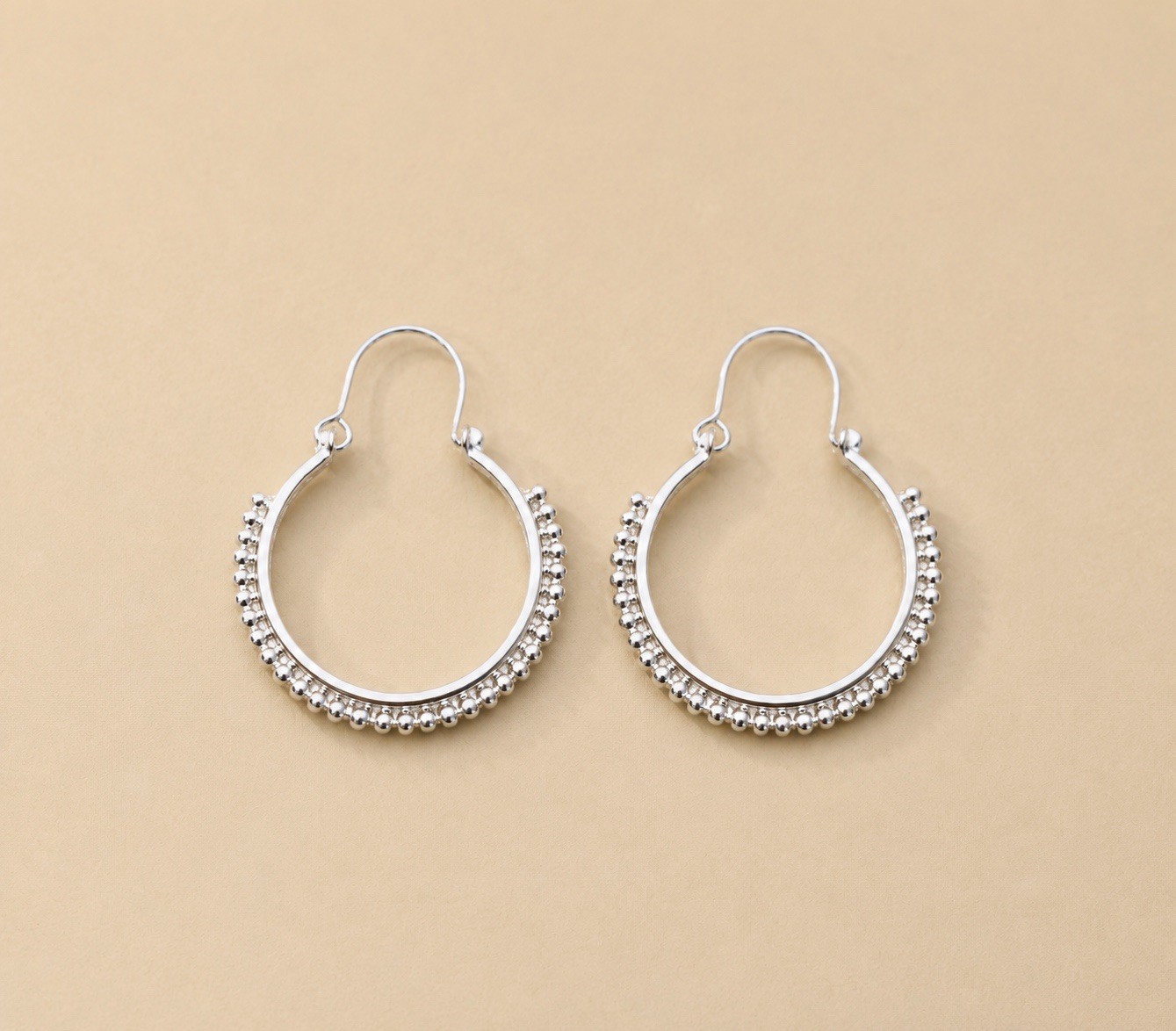 Sundance Balinese Silver Hoop Earrings Geometric Catalog Boho Tribal VTG Ethnic