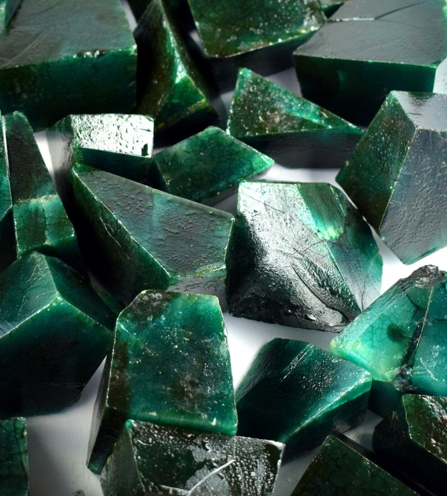 Colombian Green Emerald Polished Gemstone Rough Specimen Lot 1000 Ct Natural