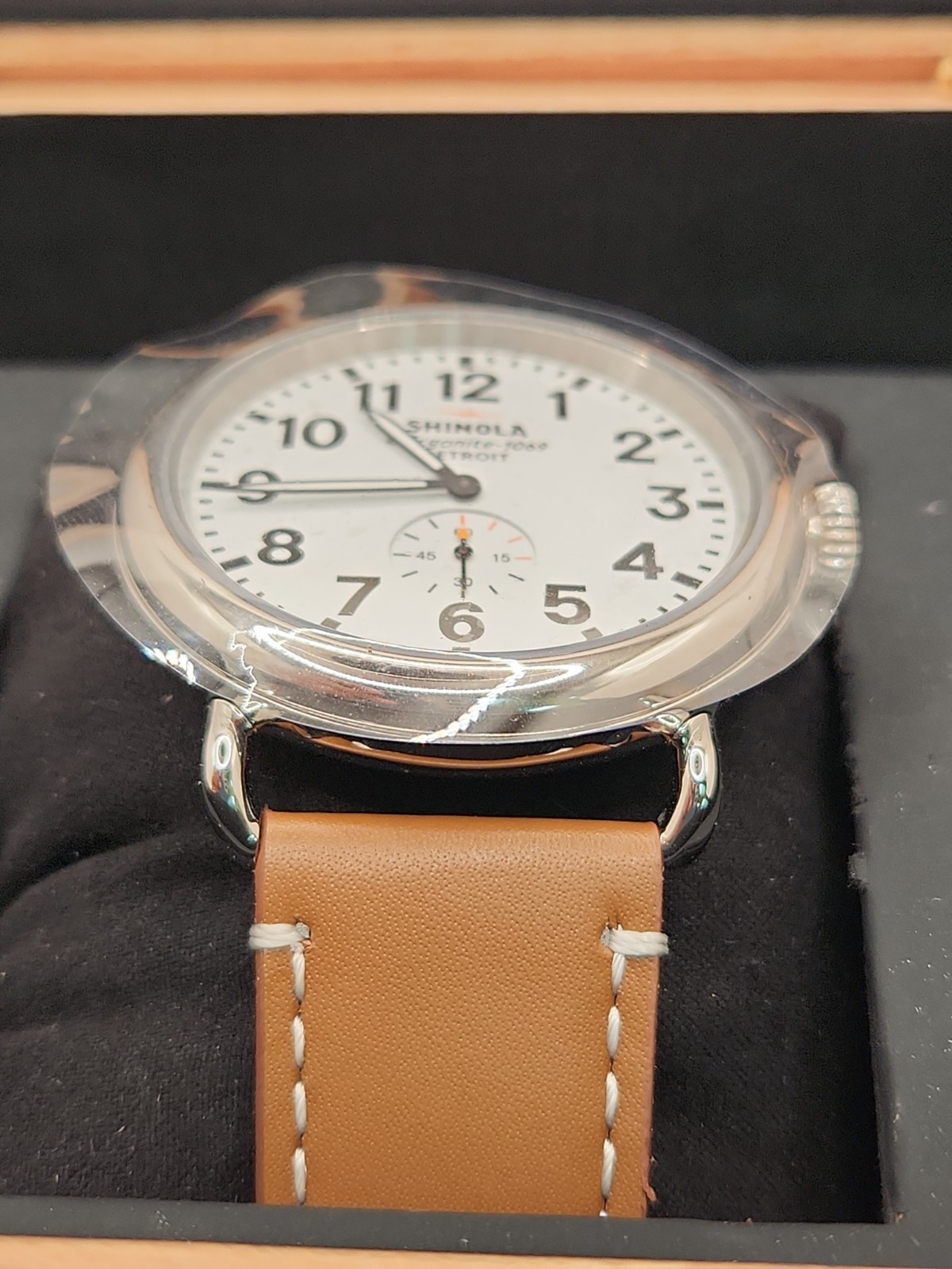Shinola Detroit The Runwell Cream Dial Leather Strap Argonite 1069 Watch
