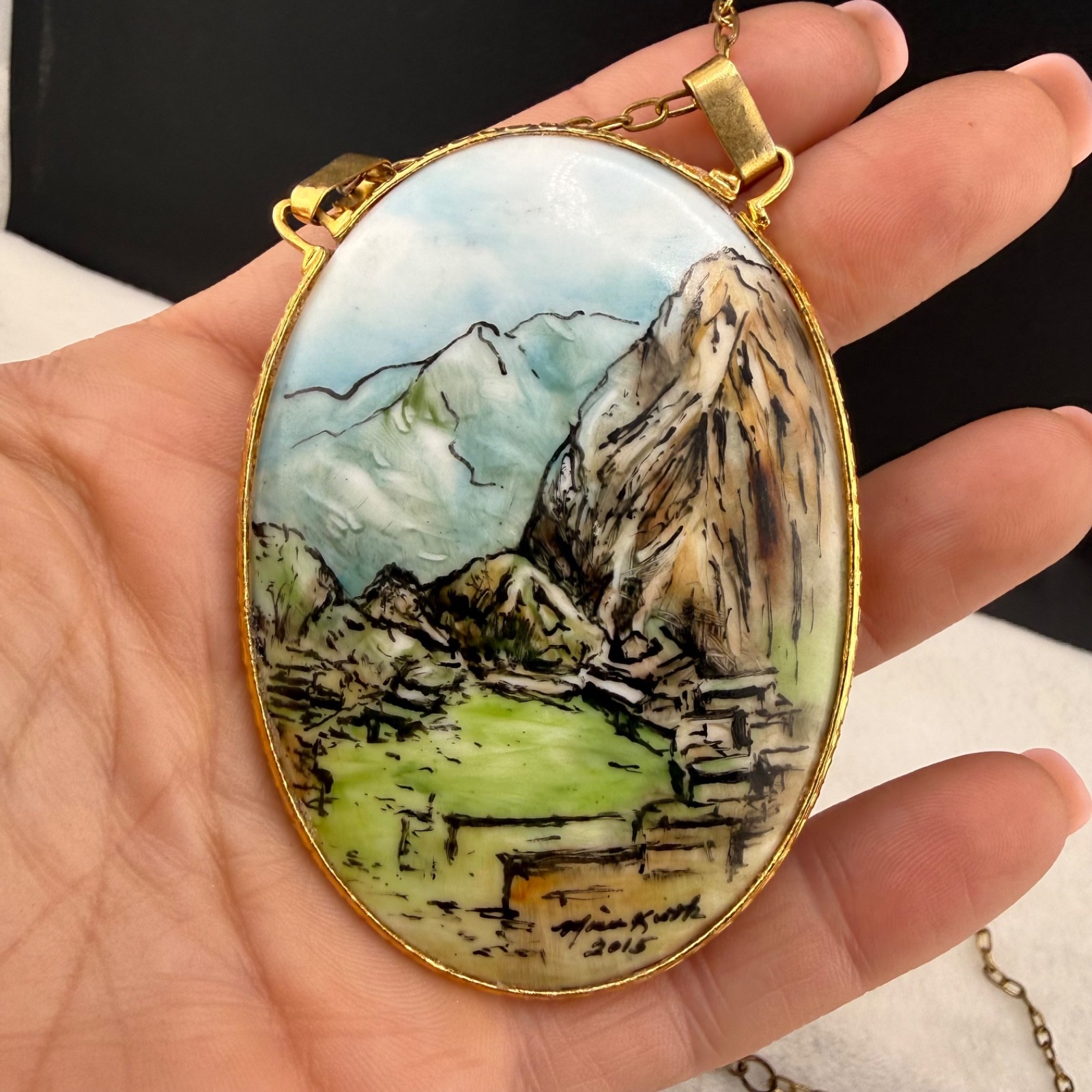 Mina Kwok Necklace San Jose California Mountains USA 2015 #1267 26”