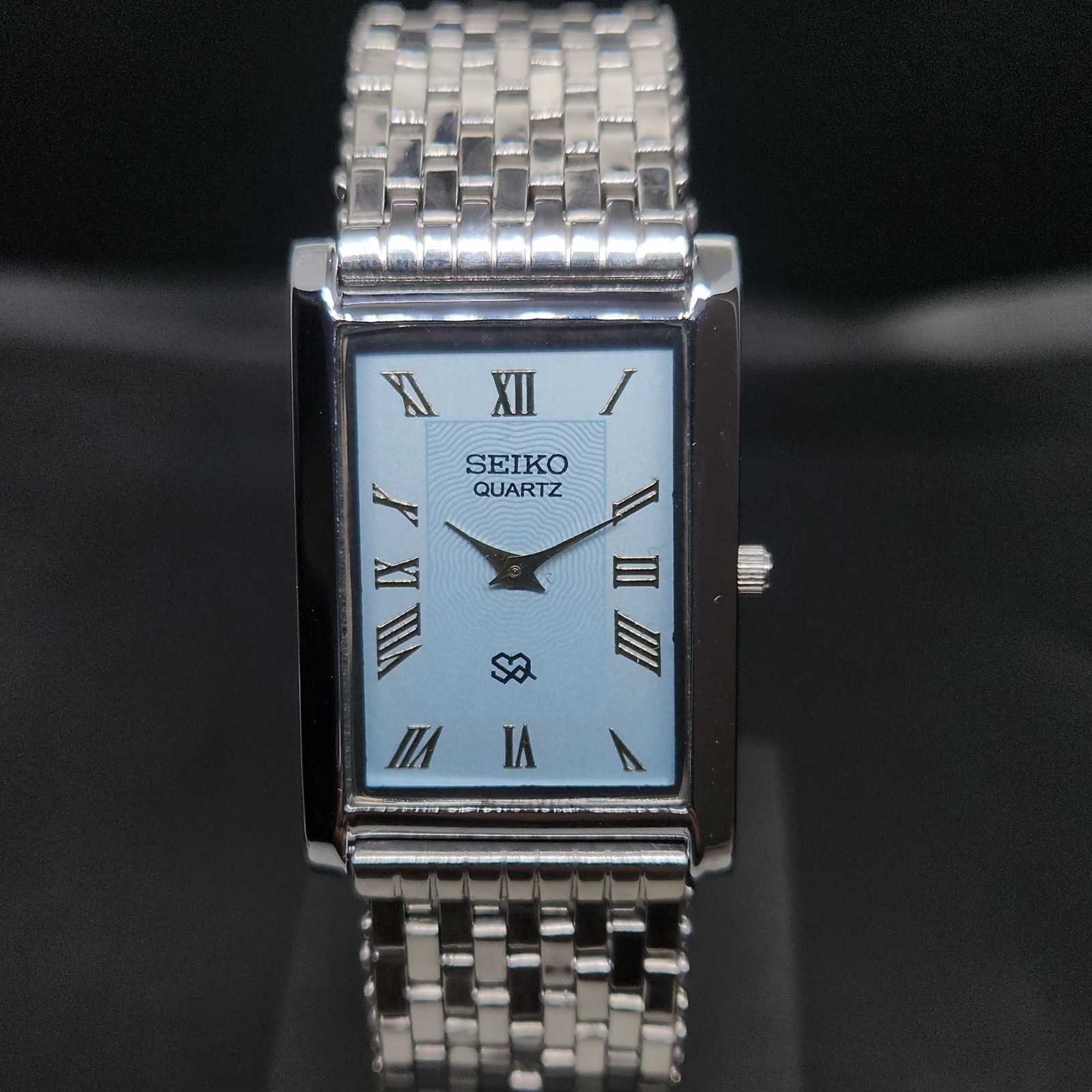 Vintage Seiko Slim Quartz Mens Wrist Watch – Comes With New Battery New Bracelet