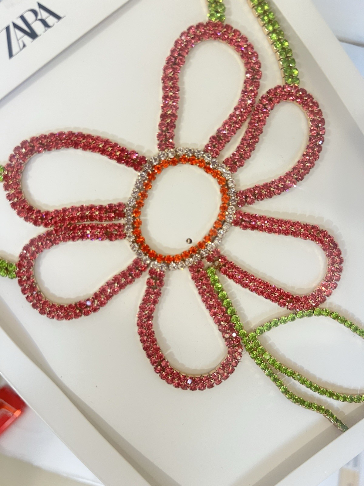 New ZARA Daisy Rhinestone Statement Necklace Special Occasion Unique Y321c