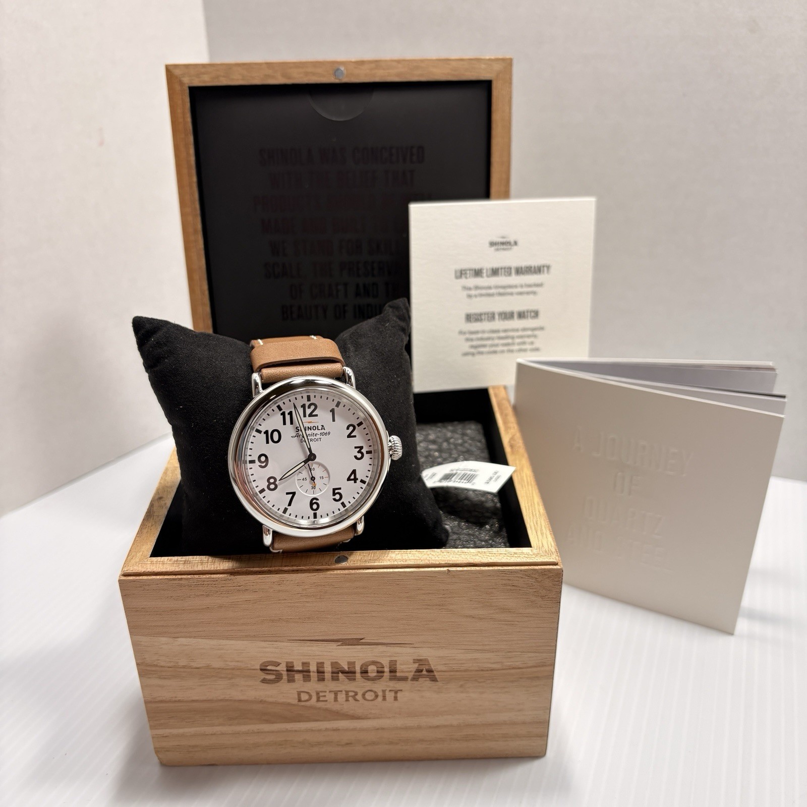 Shinola Runwell Quartz Watch Argonite 1069 White Dial 47mm New w/Tag, Engraved