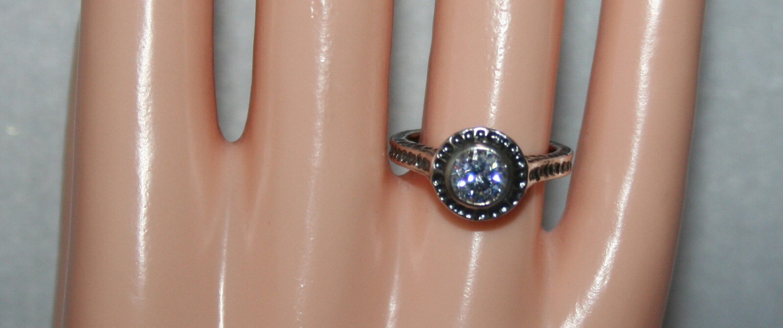 Silpada Sterling Silver Hammered Oxidized CZ “Perfect Bliss” Ring R2076 Size 6