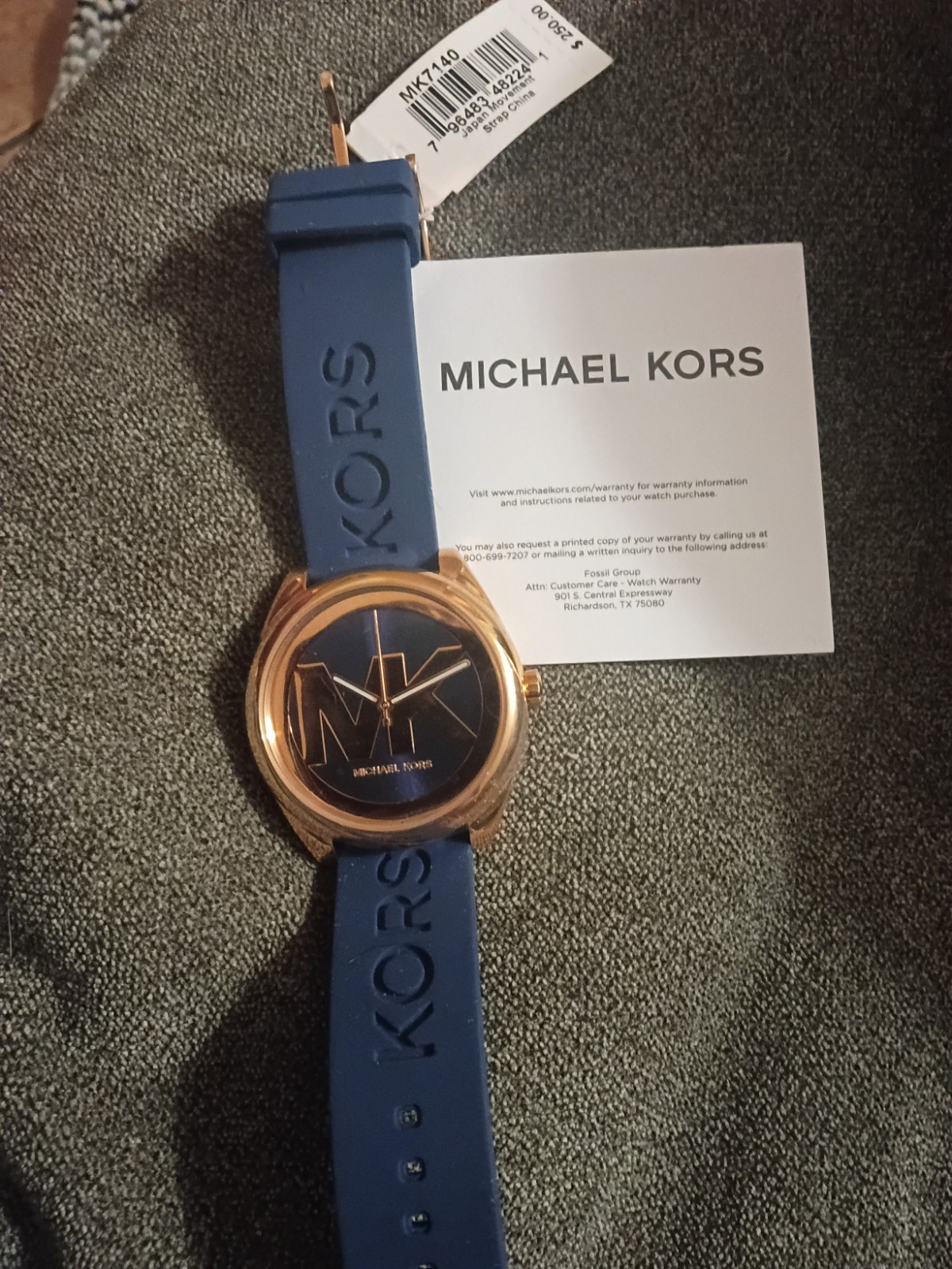 Michael Kors MK7140 Women’s Blue Dial Quartz Watch, Blue Silicone Strap 50m