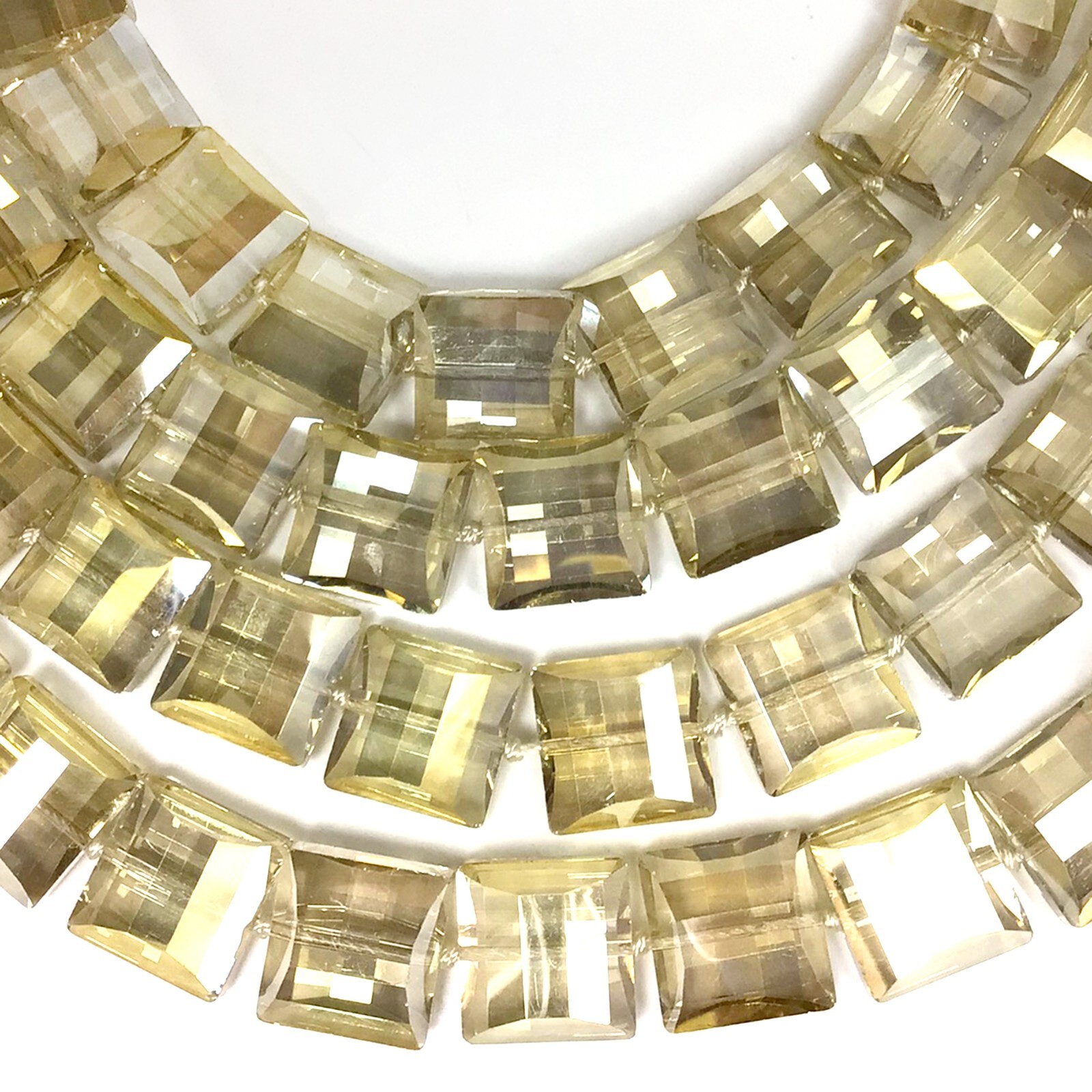 Champagne Cream Yellow Crystal Faceted Flat Square Bead 18mm Handcut 15″ 19pcs