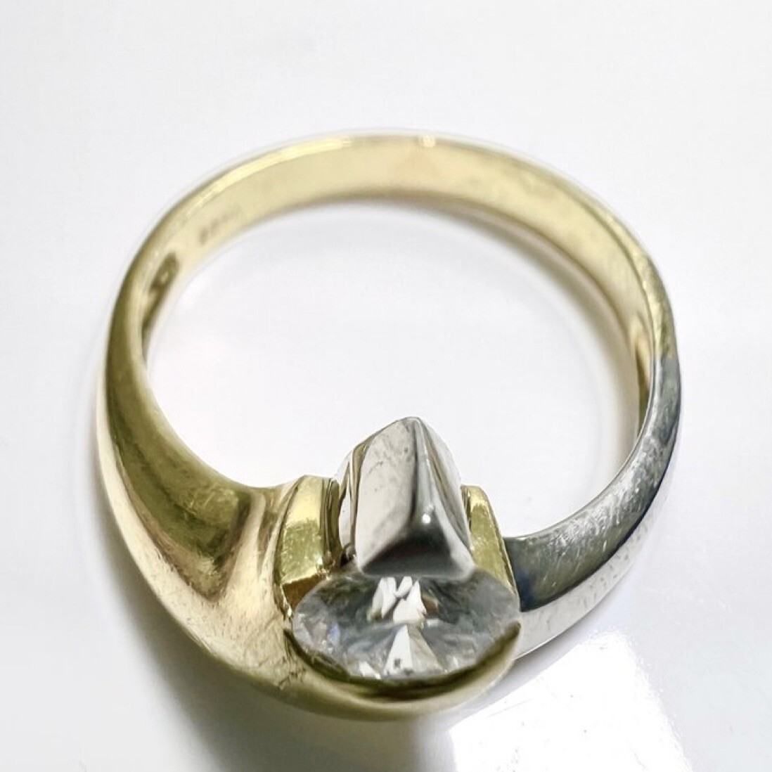 Ring 750 Gold 0.70 ct. Diamond Size 59/ 18.8mm 5.9 Grams G/P Excellent Condition