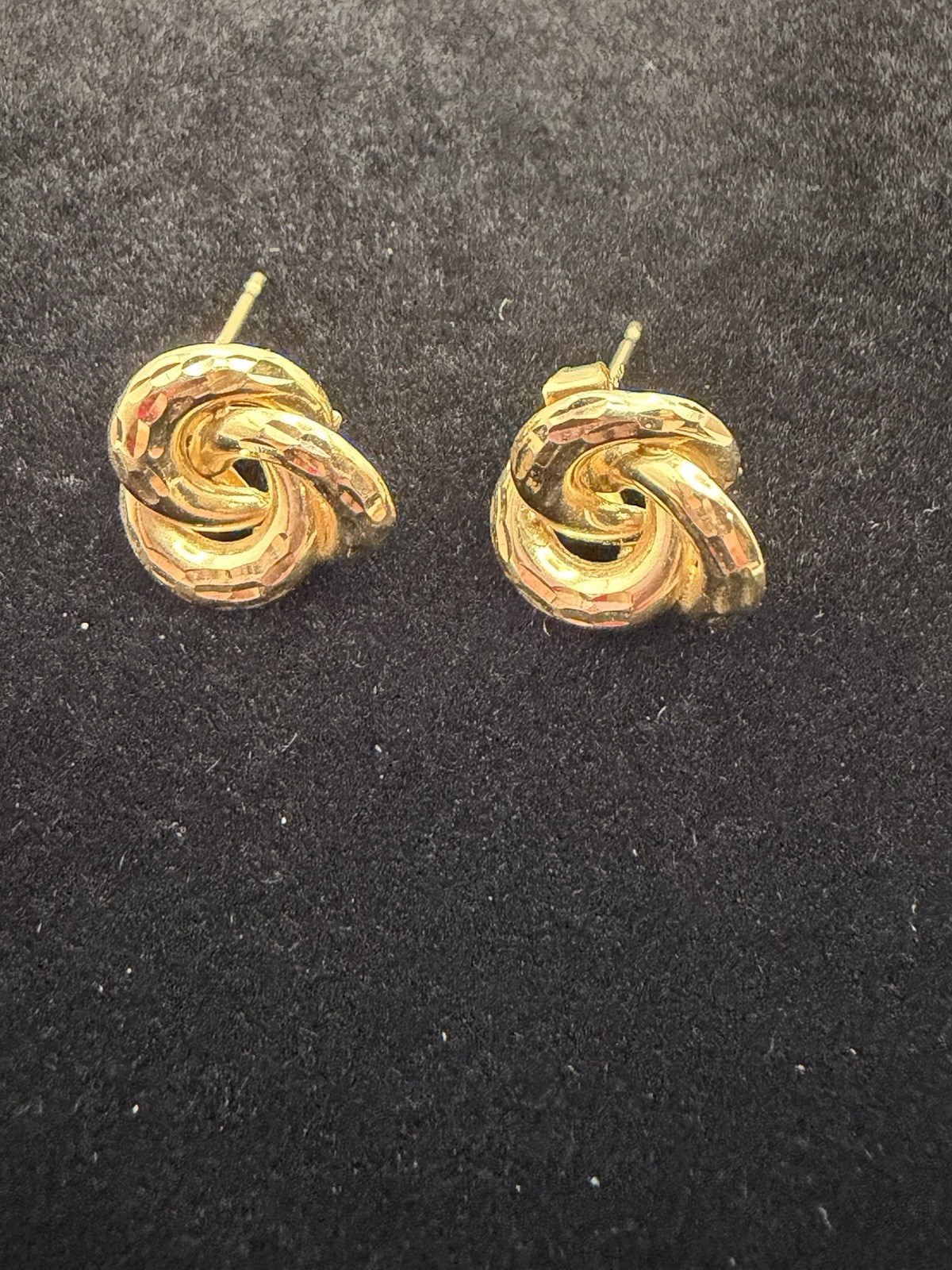 Vintage Helzberg Love Knot Earrings Hammered 14K Yellow Gold Classic Luxury