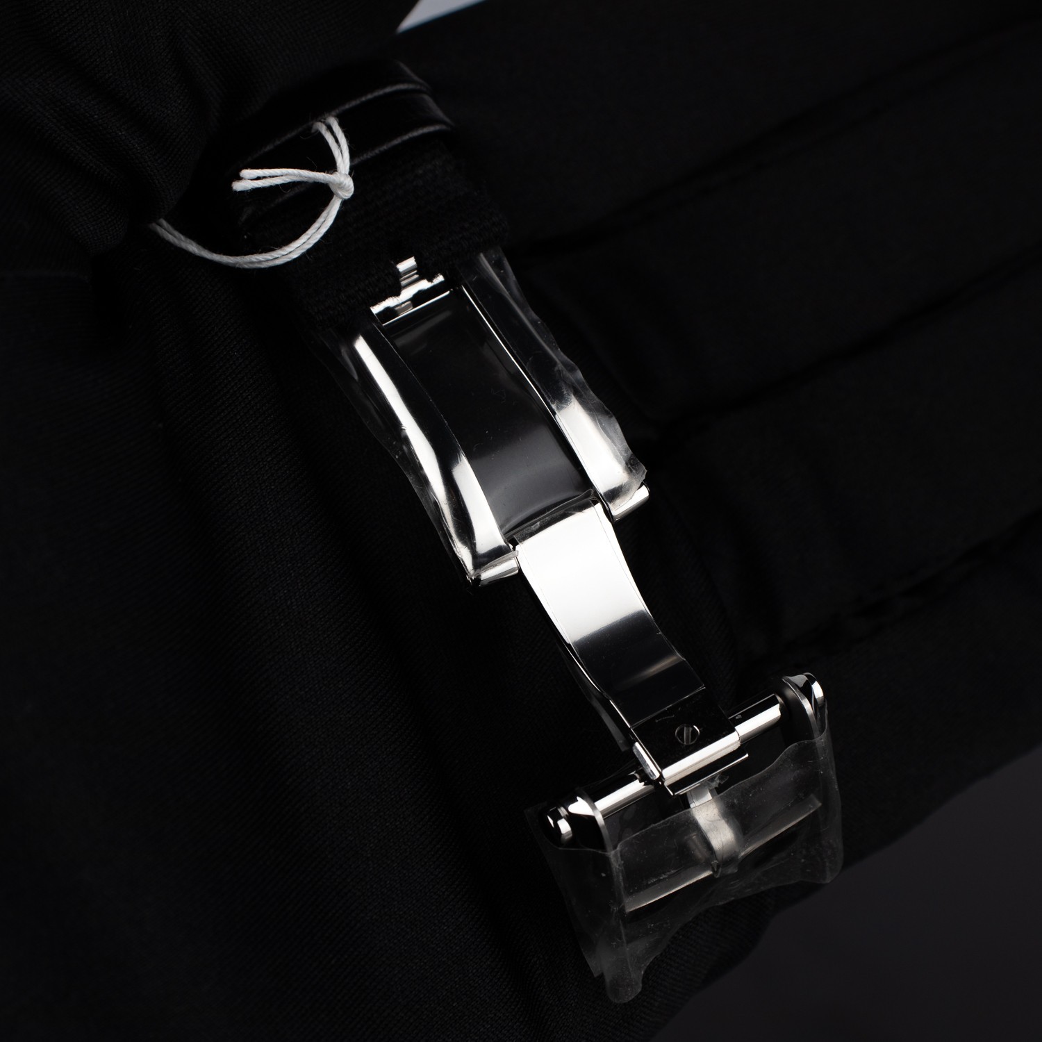 Carl F. Bucherer Manero 00.10927.08.33.01 – Box and Papers