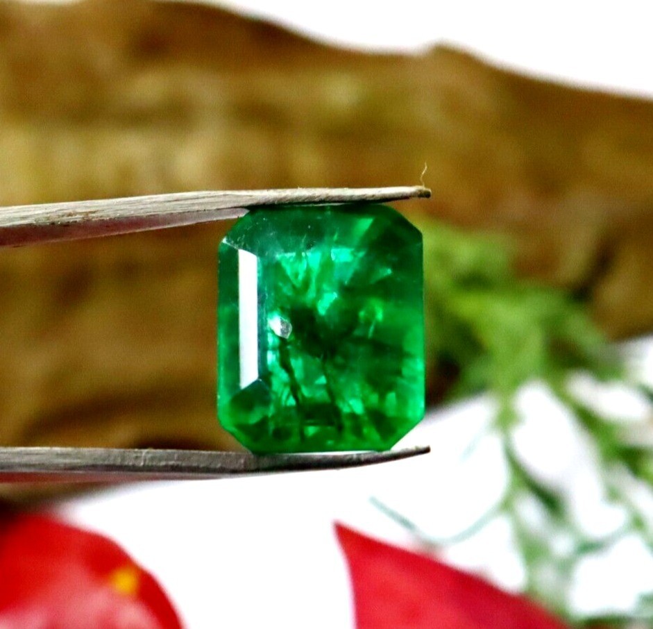Green Emerald Certified Emerald Cut Loose Gemstone Natural Colombian 8.35 Ct