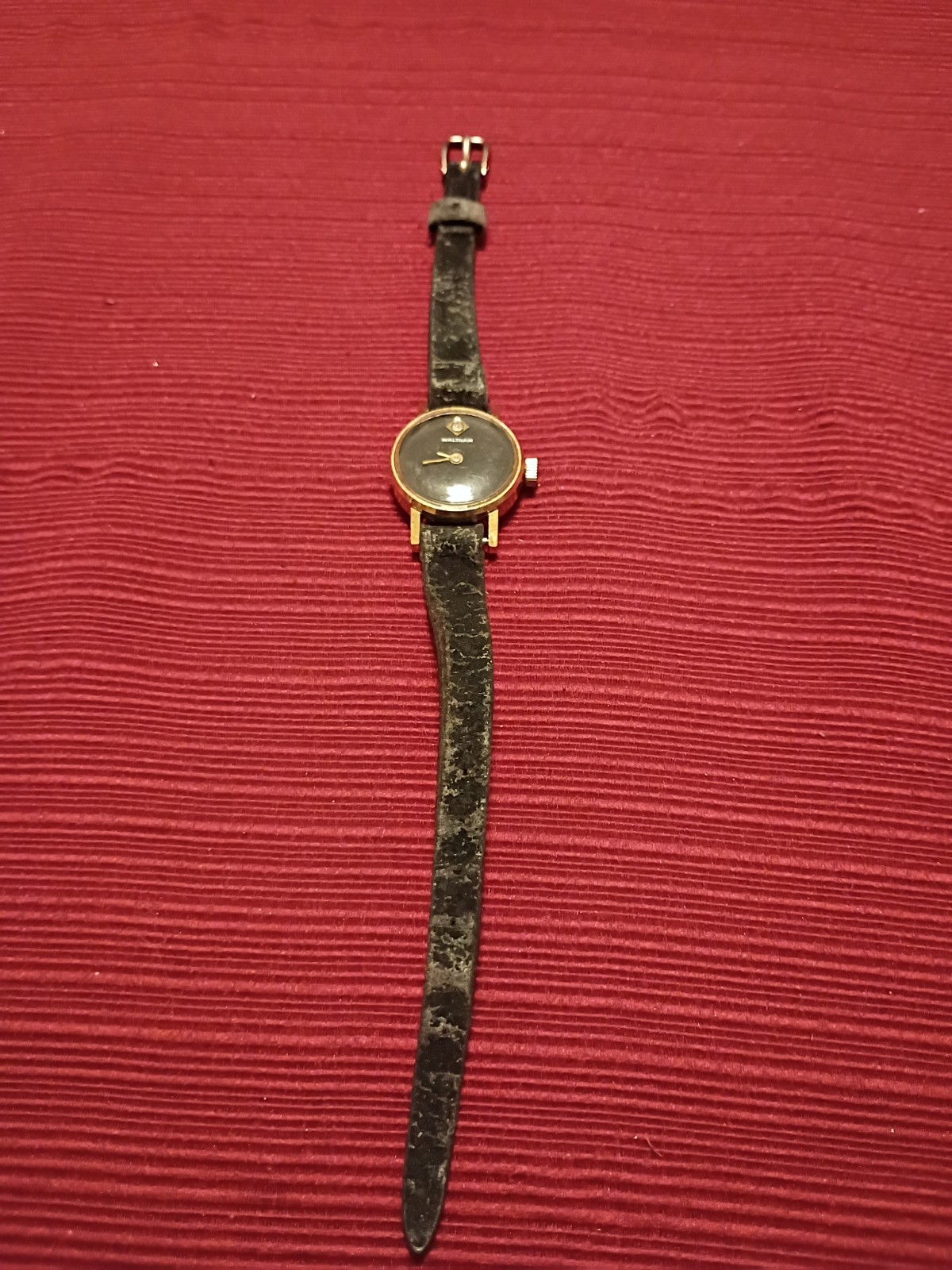 Vintage Waltham Women’s Manual Wind Swiss Made Gold Tone Black Dial Leather