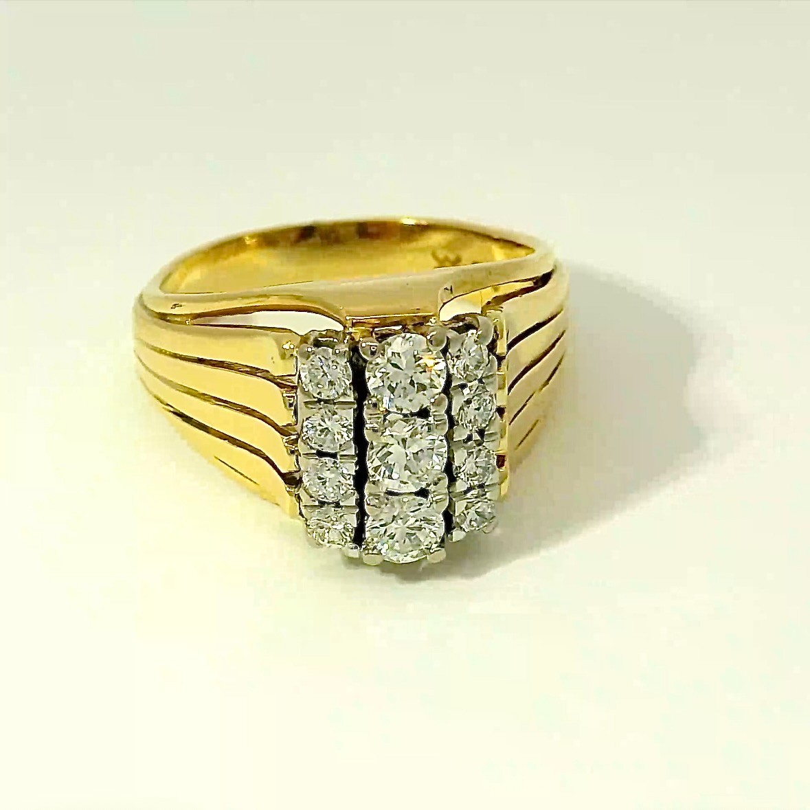 Ring 750 Gold 18 Carat Yellow and White Gold with Diamonds Vintage Handmade