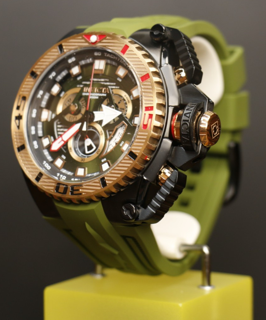 Invicta Sea Hunter full size Men’s Watch 57/69mm Green tone 49629