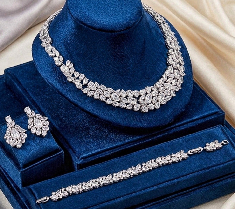 Luxury Lab Created Swarovski Crystal Statement 18k White Gold Plated Jewelry Set