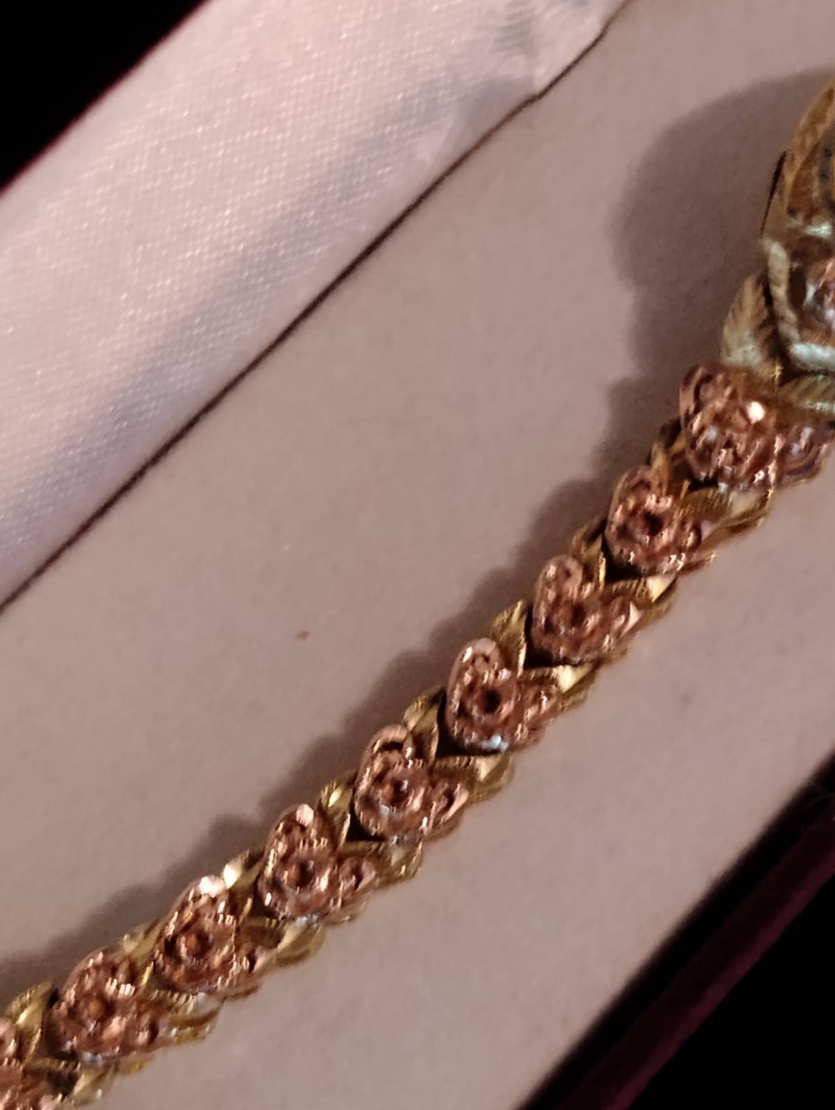Geneve Classic 10 Kt Gold Watch Vintage YG W/ Rose Gold Beautiful & Working Rare