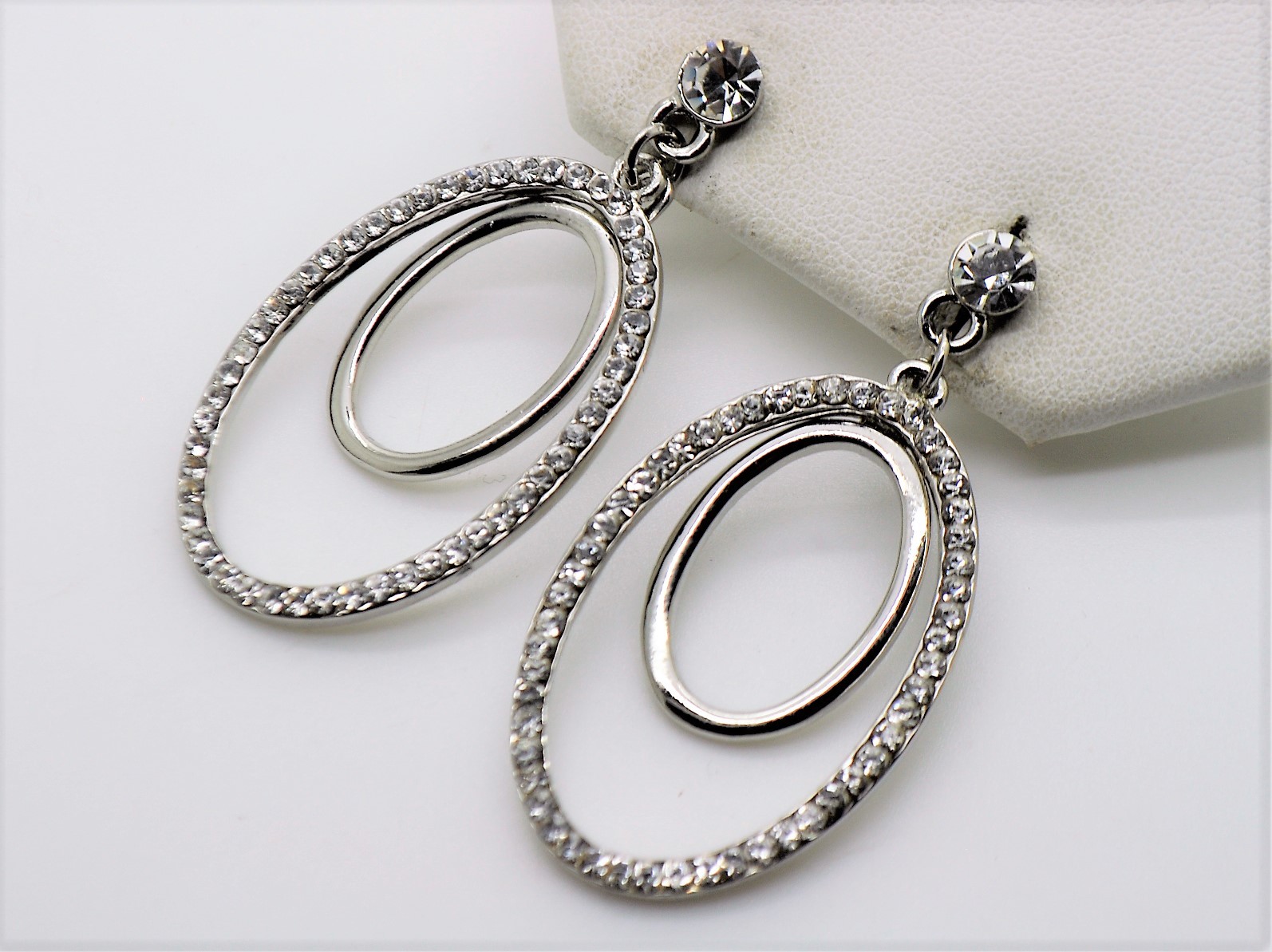 C335 Modern Style Rhodium Plated Clear Rhinestone Wedding Drop Fashion Earring