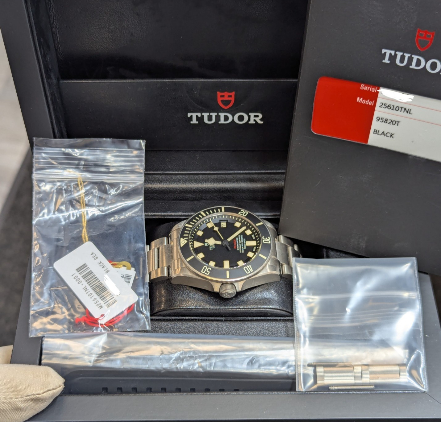 *Full Set* Tudor Pelagos Titanium Left Crown 42mm Men’s Watch M25610TNL-0001