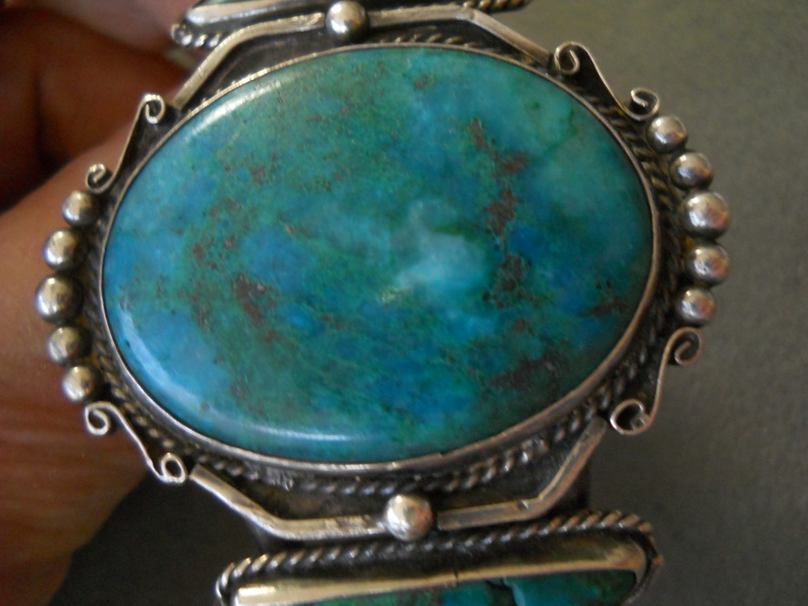 Native American Rich Blue Chrysocolla Sterlin Silver Cuff Bracelet 54g 2″ center