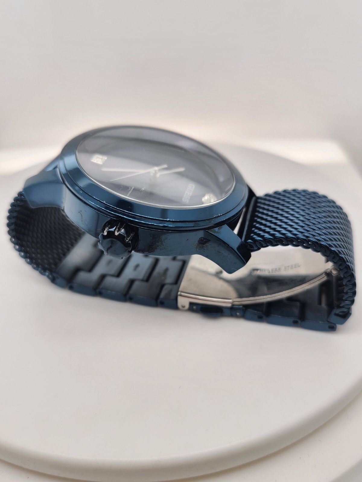 Guess Iconic Diamond Blue Dial Mesh Band Mens Watch U0297G2 for PARTS/REPAIR