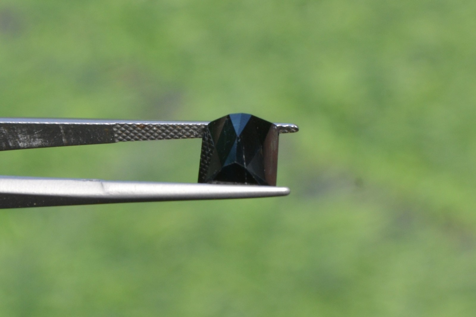 Natural Blue Sapphire 3.28 Carat. Deep blue Normal Heated Oval Step Cut