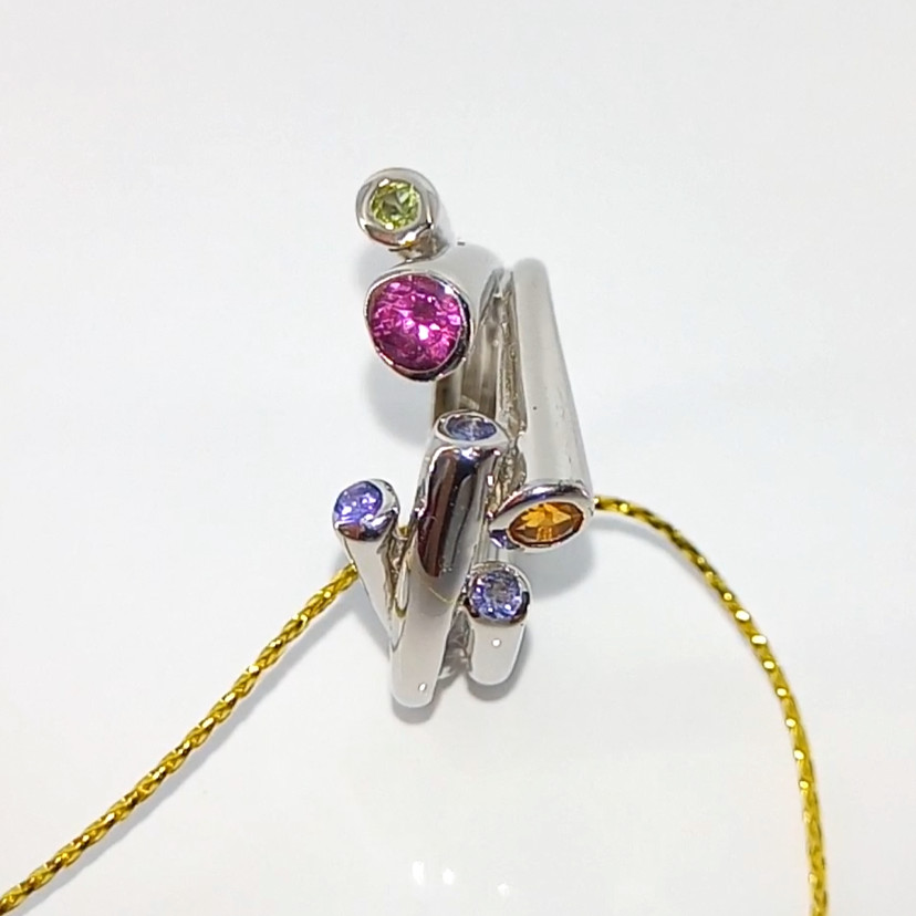 🔥🔥🔥Exquisite Sea Flower RING with Rhodolite, Tanzanite, Citrine & Peridot – Size 17