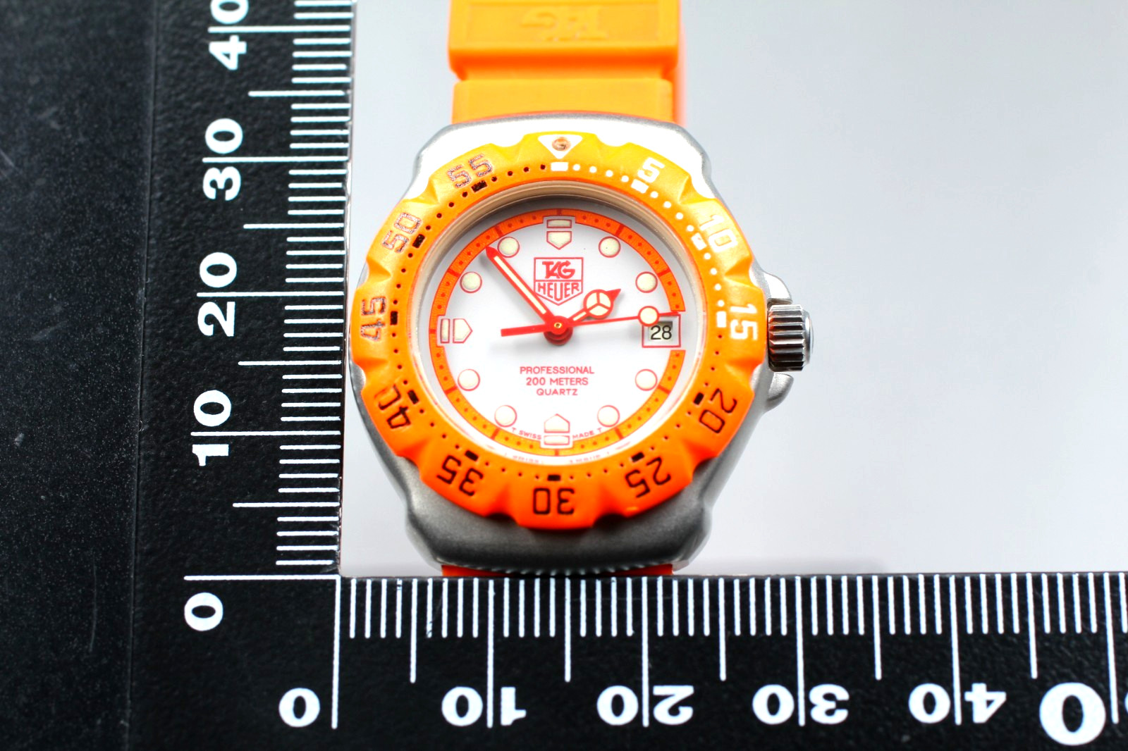 TAG Heuer 373.508 Formula 1 Professional 200m Orange 30mm Quartz Women’s Watch