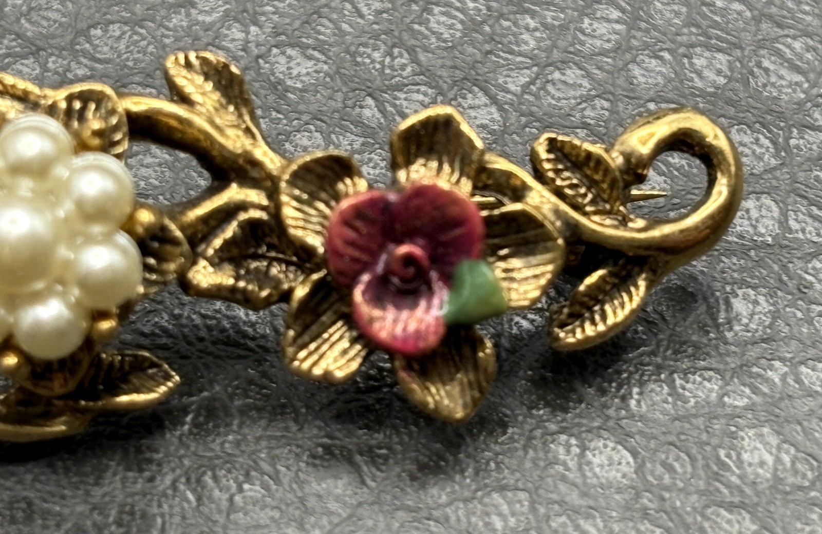 Vintage 1928 Brand Gold Tone Faux Pearl Enamel Floral Bar Brooch Pin Costume
