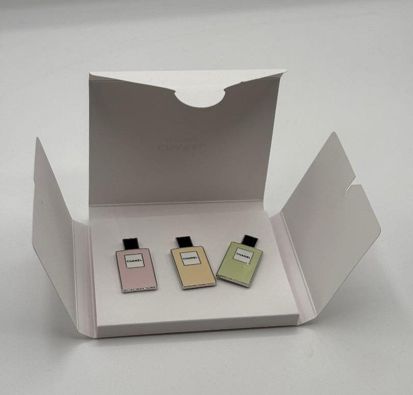 CHANEL Beaute Ltd Ed Set Of 3 Enamel Perfume Bottle Tack Pins NWT Authentic GWP
