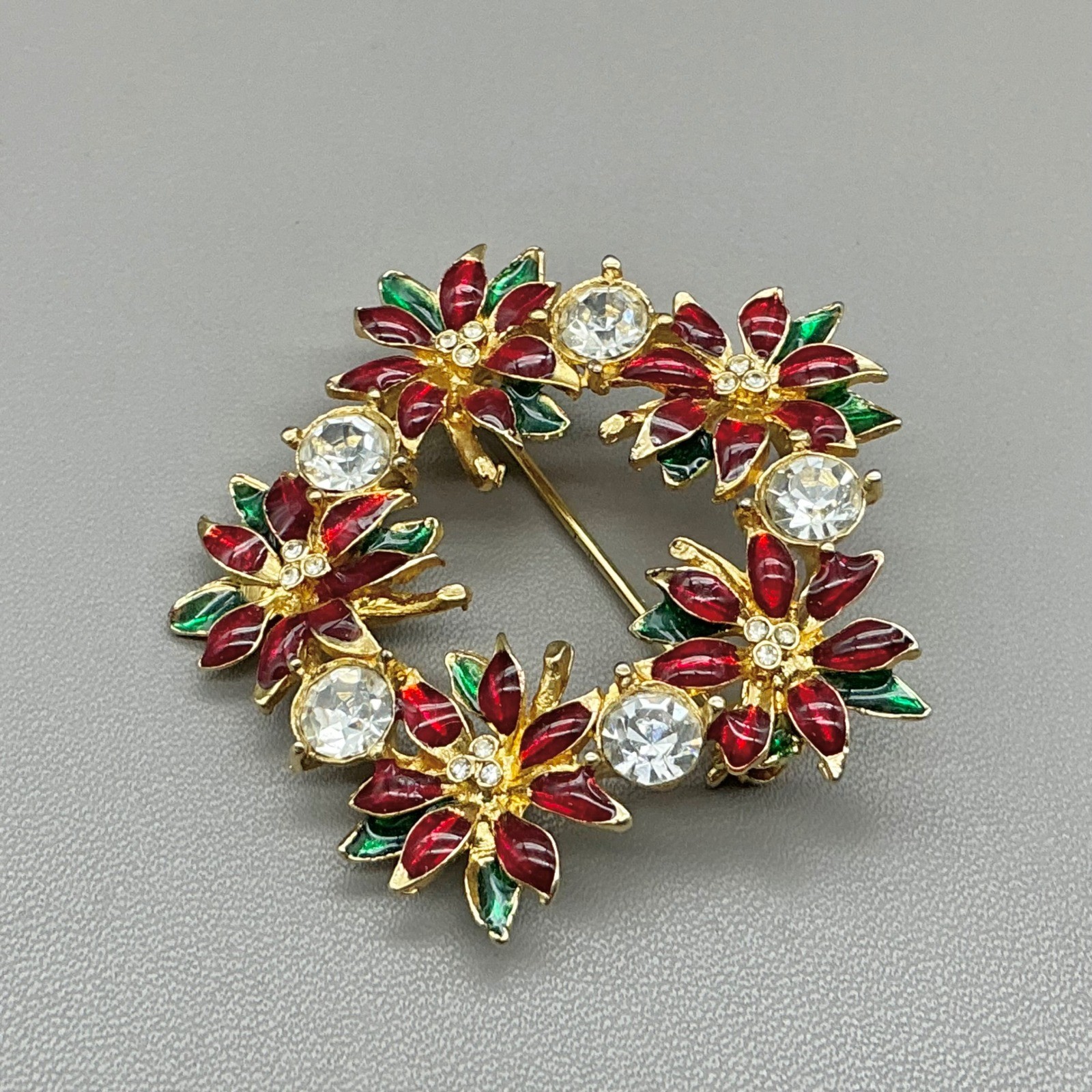 Brooch Women Red Green Gold Christmas Poinsettia Wreath Rhinestone Pin 1.75 Inch