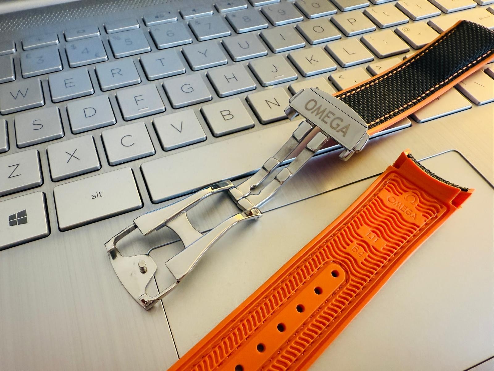 20mm Waterproof Rubber Nylon Watch Strap Replacement Orange Black