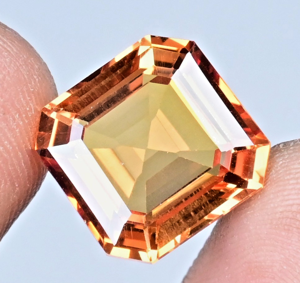 14.85 Ct Natural Sri Lanka Padparadscha Sapphire Certified Flawless Cut Gemstone
