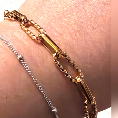 Golden Horizon Bracelet 18k Gold Plated 6 ” W/2 ” Extender Lobster Claw Closure