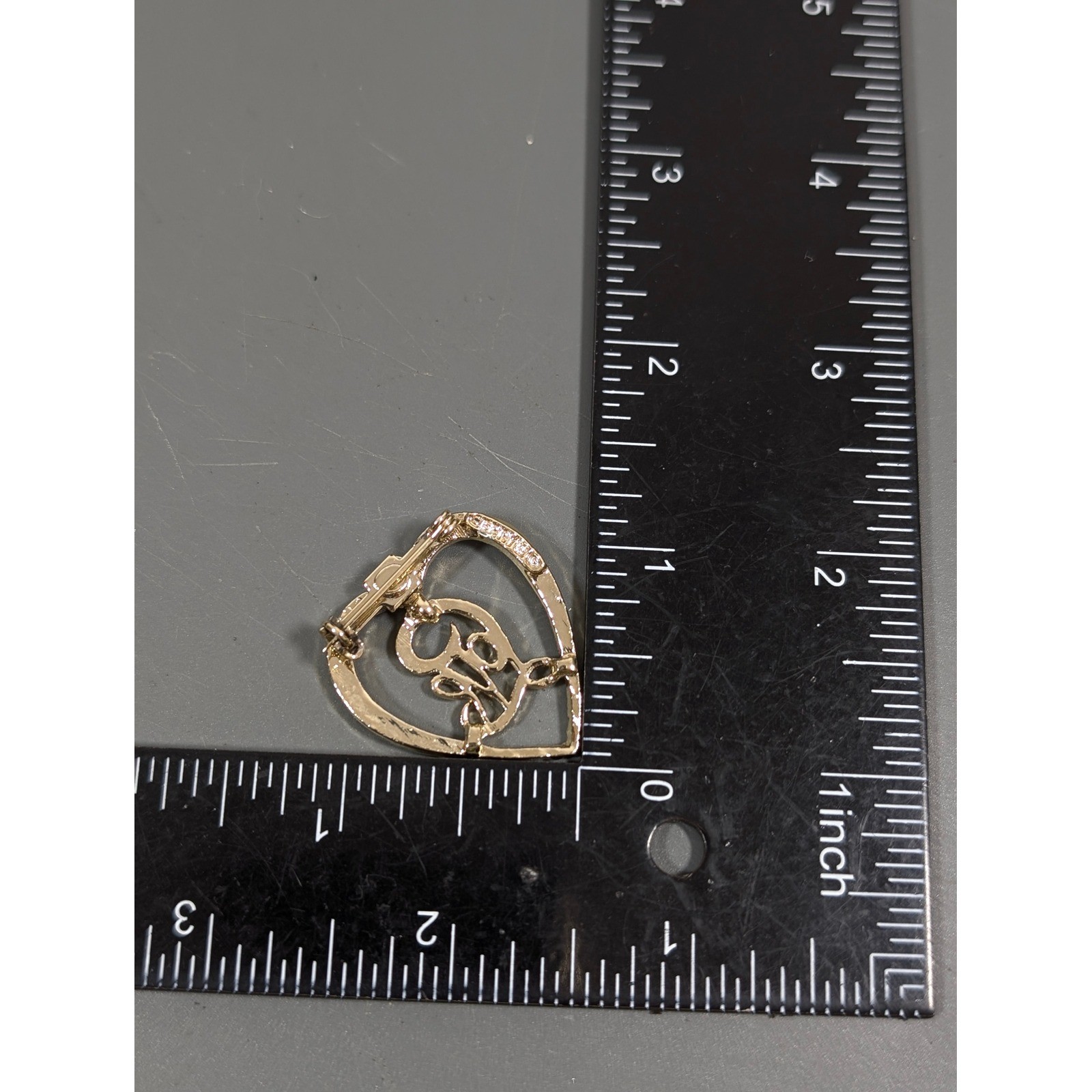 Vintage Gerry’s Gold Tone Love Heart Brooch Pin Rhinestone Accent Signed