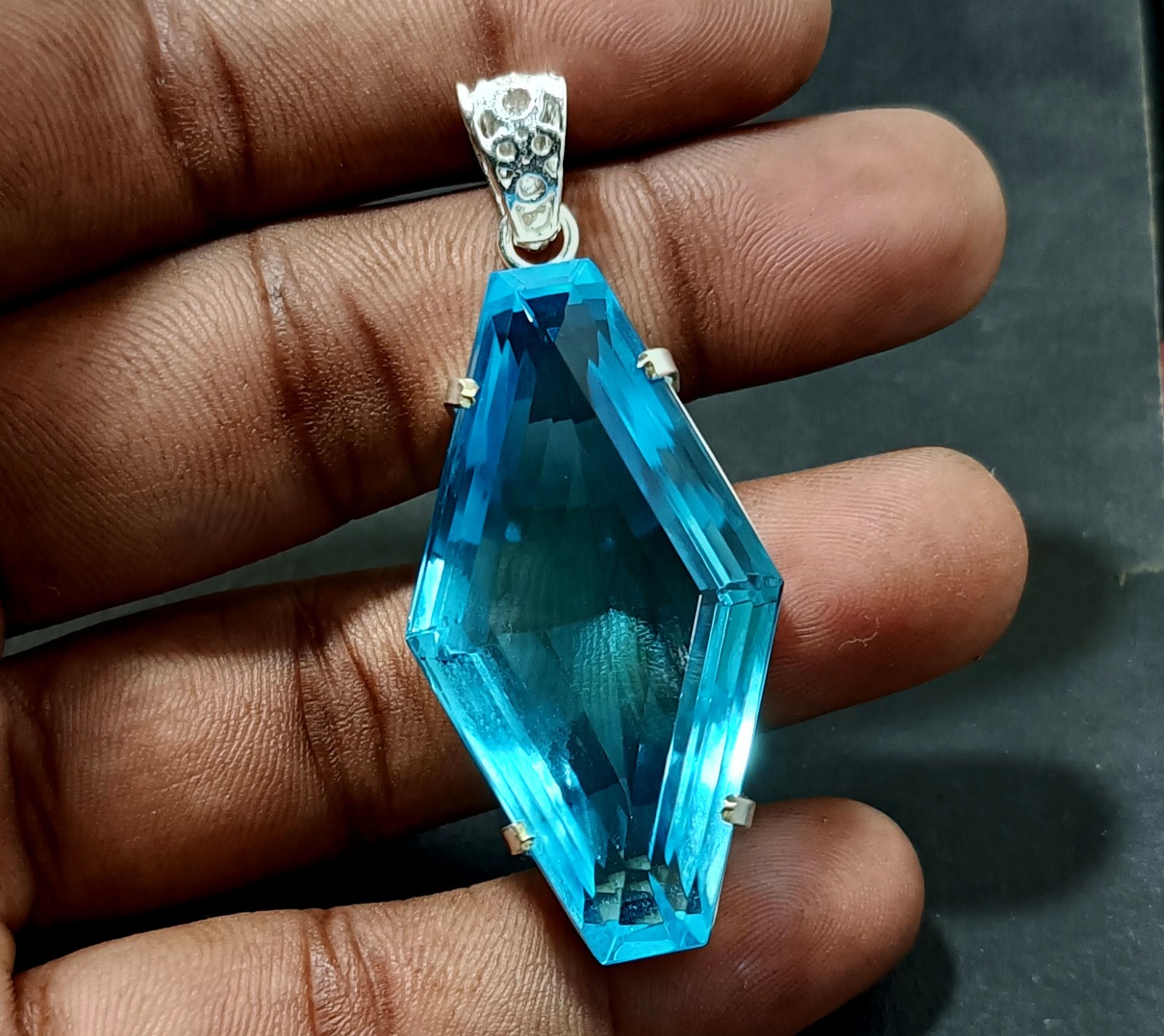 Certified Natural 100.85 Ct Brazilian Blue FANCY Topaz Pendant Loose Gemstone