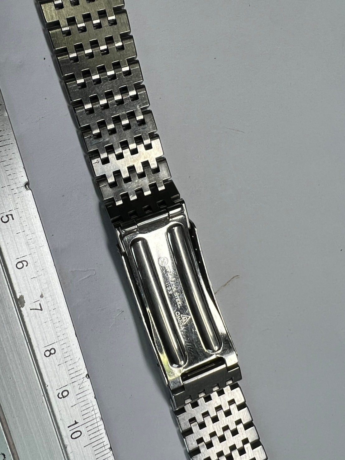 60 . omega 1193 endlink 18 mm 725 stainless steel bracelet 16 cm