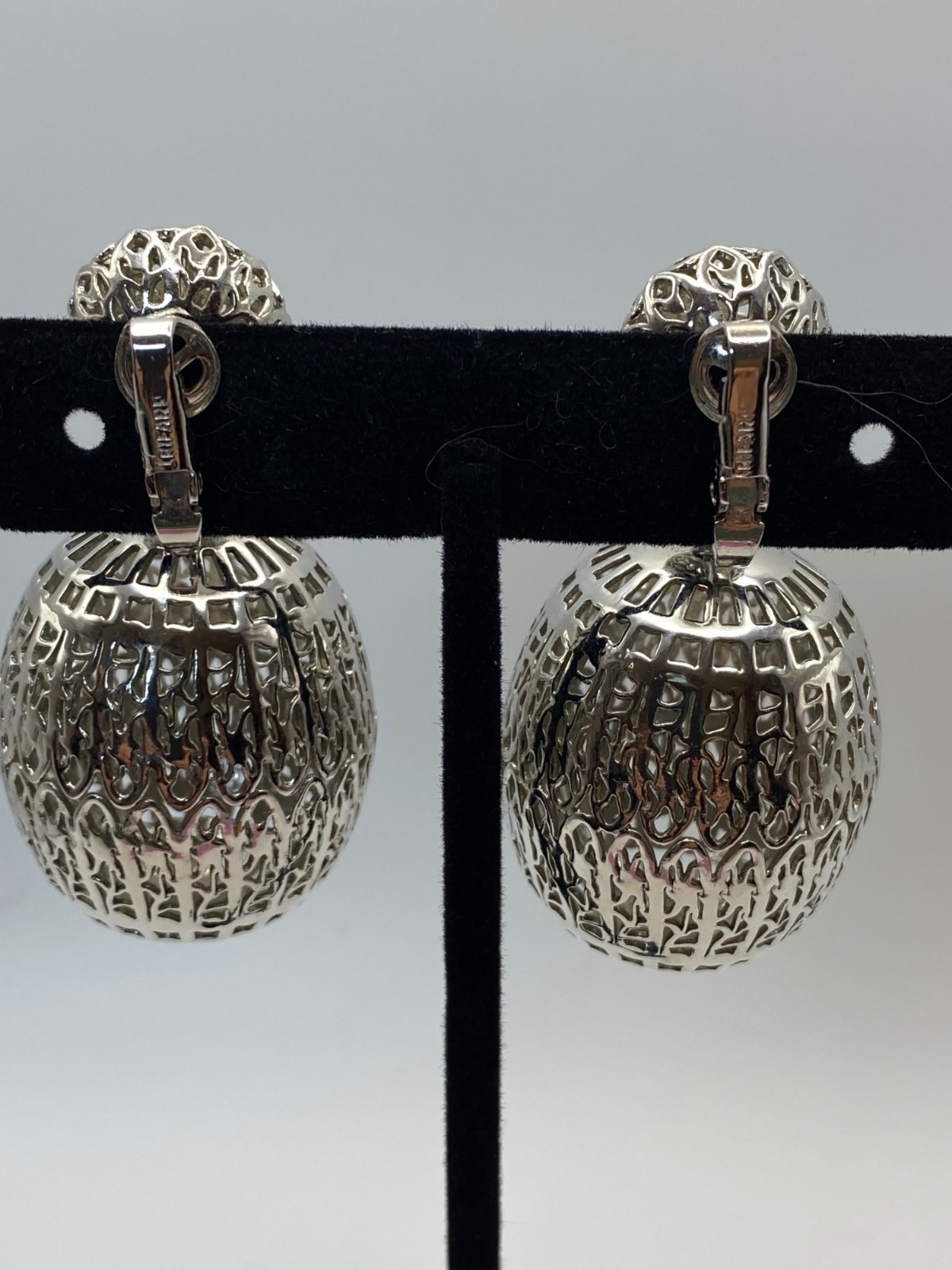 Trifari Mandalay Taj Mahal Lantern Clip-On Earrings Vintage Silver-Tone Filigree