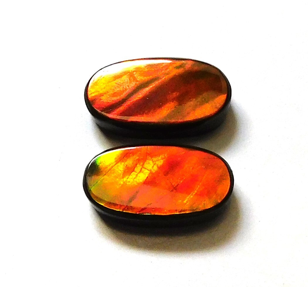 10.95 Cts Natural Ammolite (15.2mmx8.4mm each) Loose Cabochon Match Pair JK09