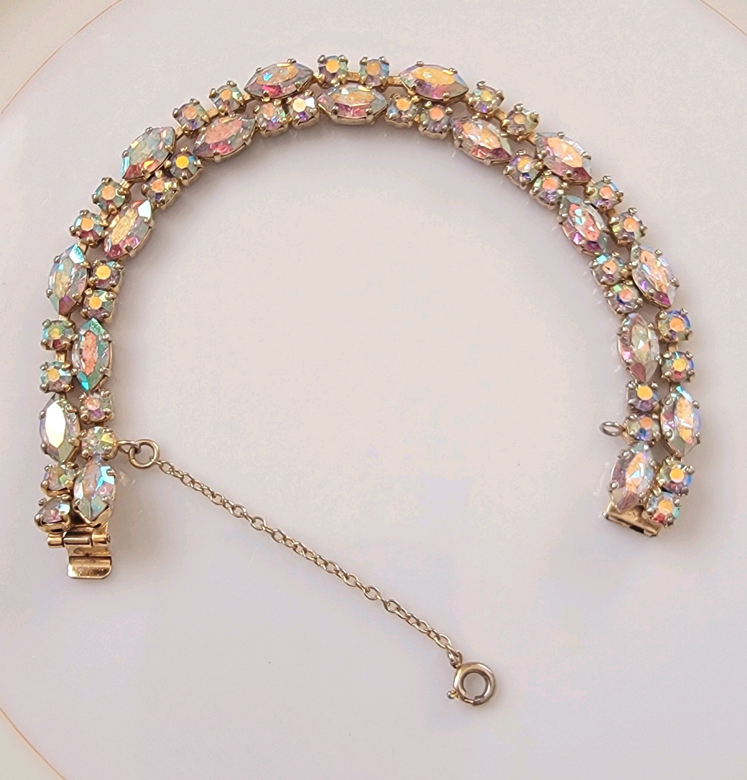 Sherman Signed Vintage White Pink Flare Aurora Borealis Bracelet Gold Tone 6.5
