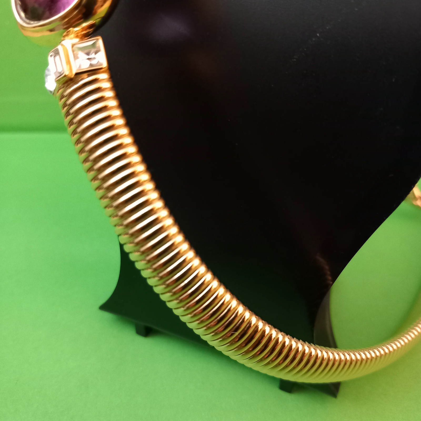 1980’s Nina Ricci Gold Tone Omega Tubogas Collar Necklace Purple&Clear Crystals