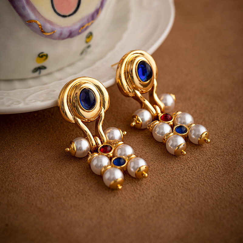 Pearl Earrings Women’s Medieval Vintage Temperament Long Court Style Earrings