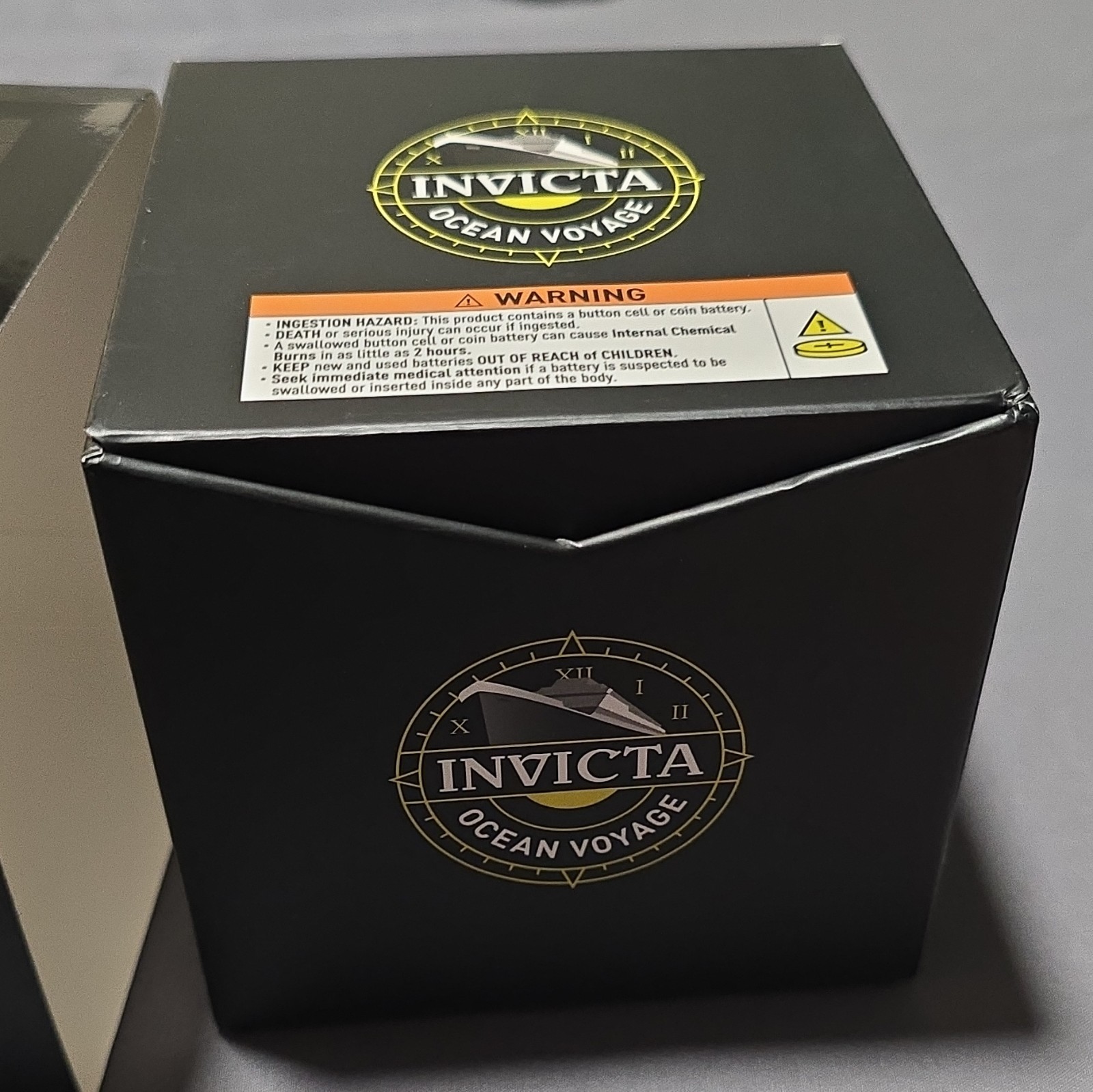 Invicta Speedway Quartz Chronograph 200m Two-Tone Black Dial Tachymeter w/ Box