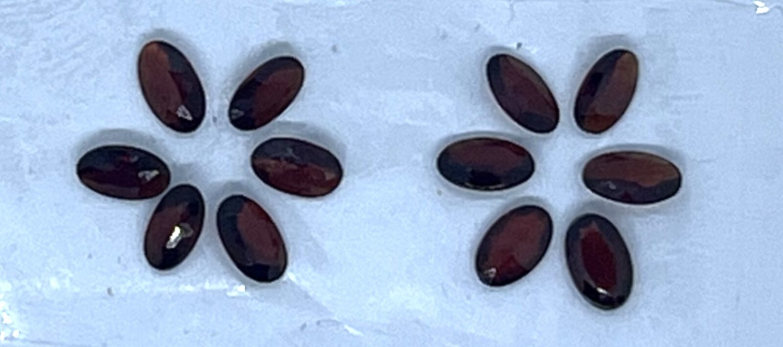 25 x faceted garnets – Approx 5x3mm – 5cts