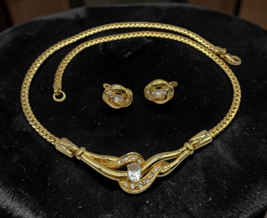 Gold Plated Herringbone chain with Rhinestone wave design pierced earrings set
