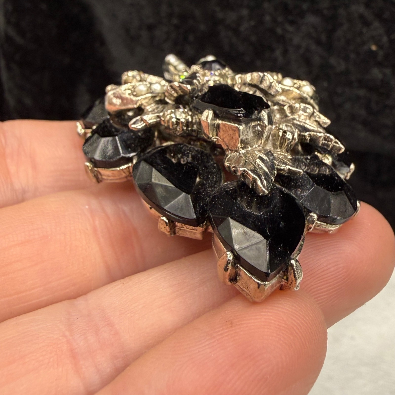 Vintage ART Rhinestone Brooch Black Silver Tone Signed