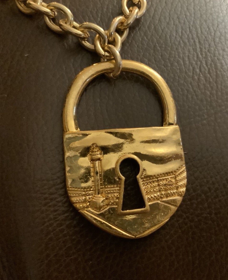 Gold Padlock Necklace Chunky Chain Statement Keyhole VTG Key Steampunk Y2K Boho