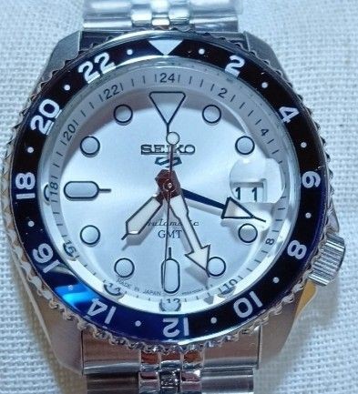 Seiko 5 Sports SBSC017 Automatic GMT Watch Pre-Owned