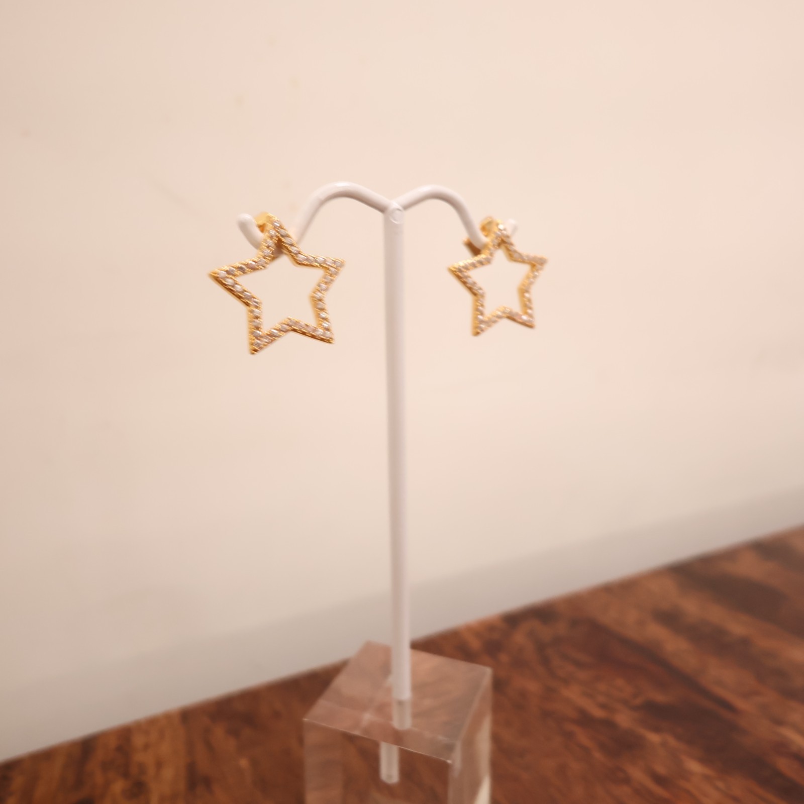 Star earrings goldtone pave clear crystals sparkly butterfly backs outline studs