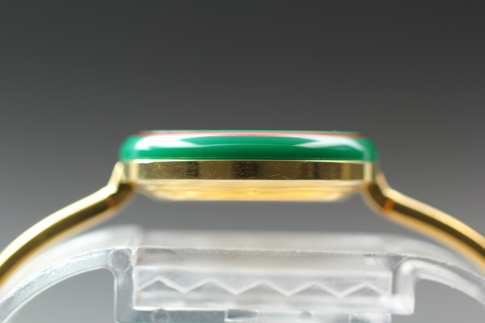 [Near MINT w/ BOX ] Gucci Change Bezel 11/12.2 Women Watch Gold 12 Colors JAPAN